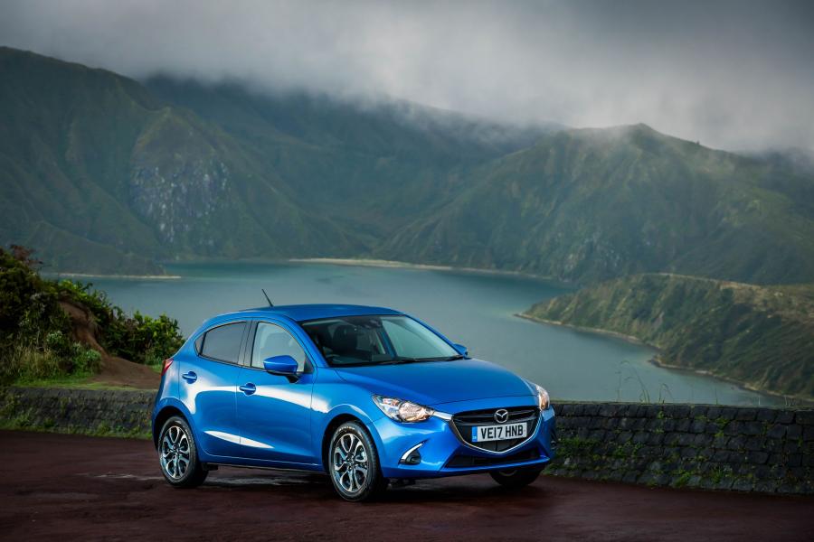  Mazda2 Tech Edition (DJ) 2017 года  (UK) (фото 19 из 35)